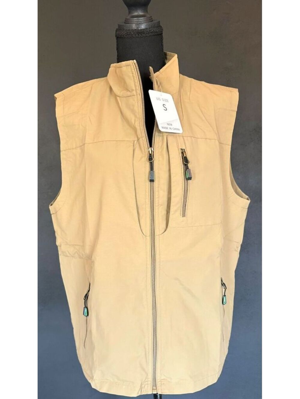 NWT Tactical Vest, Size S